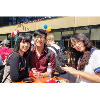 Fall 2019 - students enjoying snacks at reception