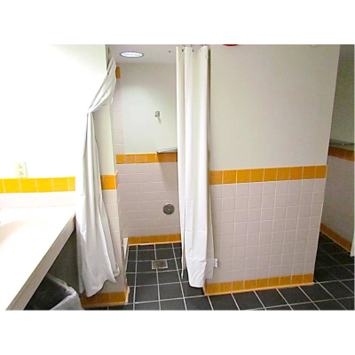 Alger Hall Bathroom 2