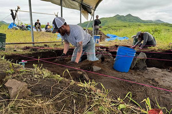Student archaeologists explore Alaska, Türkiye
