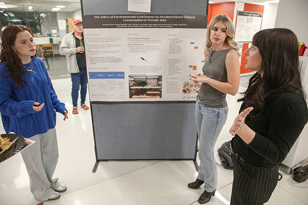 Alumni scientists share faculty connection spanning decades