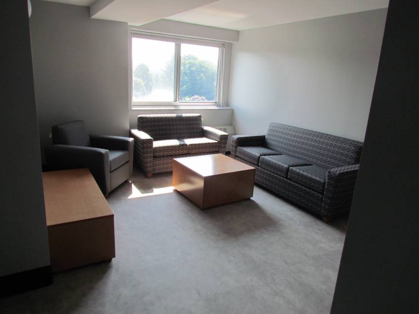 Alger Renovation Common Room